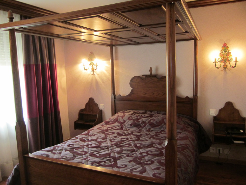 CHAMBRE1 | Hôtel Restaurant Klein À propos de l’Hôtel Restaurant Klein Cernay 4