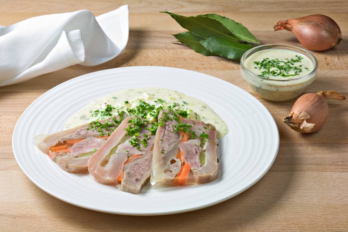 T&ecirc;te de veau : pourquoi ce plat divise autant et comment bien le d&eacute;guster ? G&eacute;rardmer